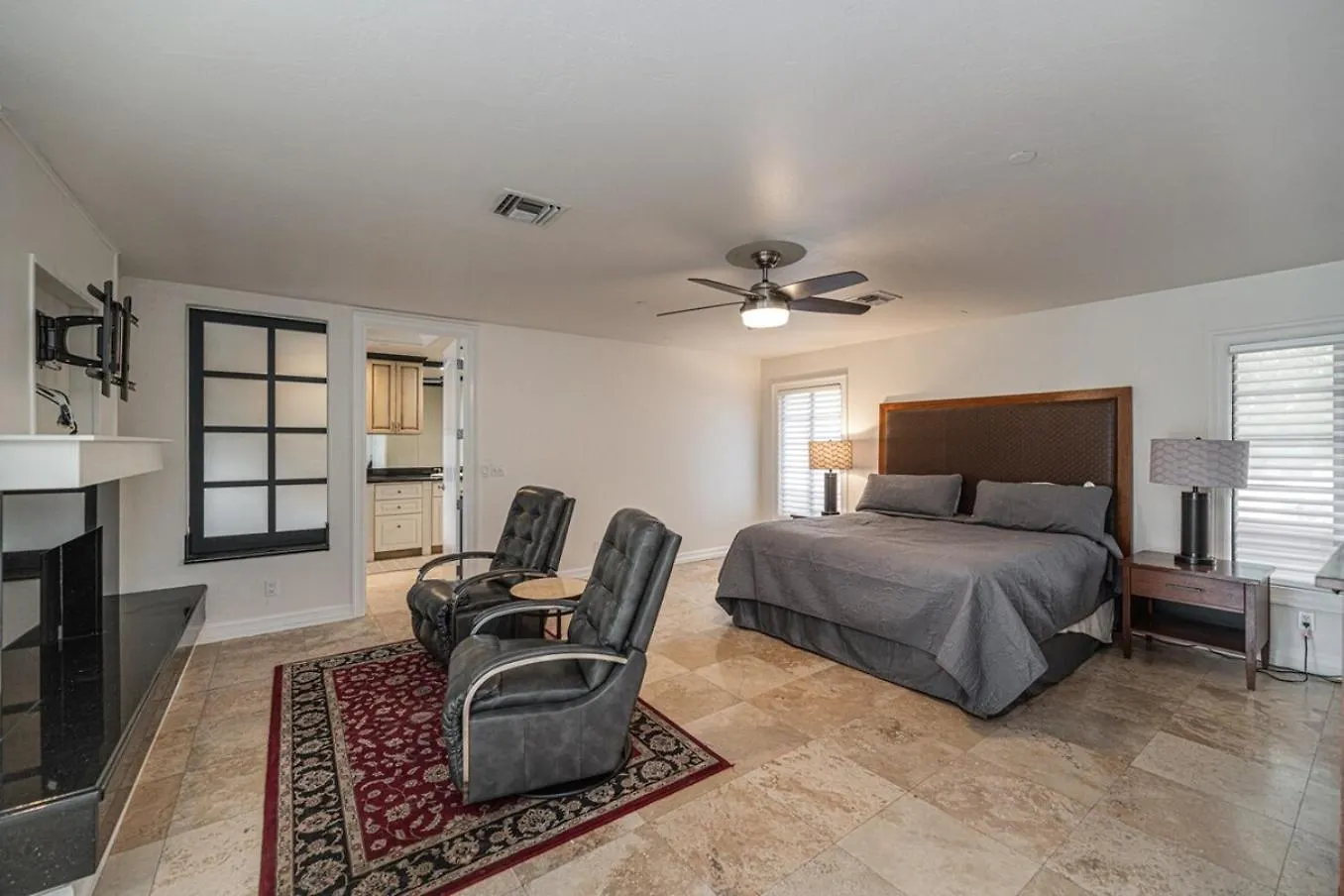 Private Executive Home, Pet Friendly, Walkable 스코 츠 데일