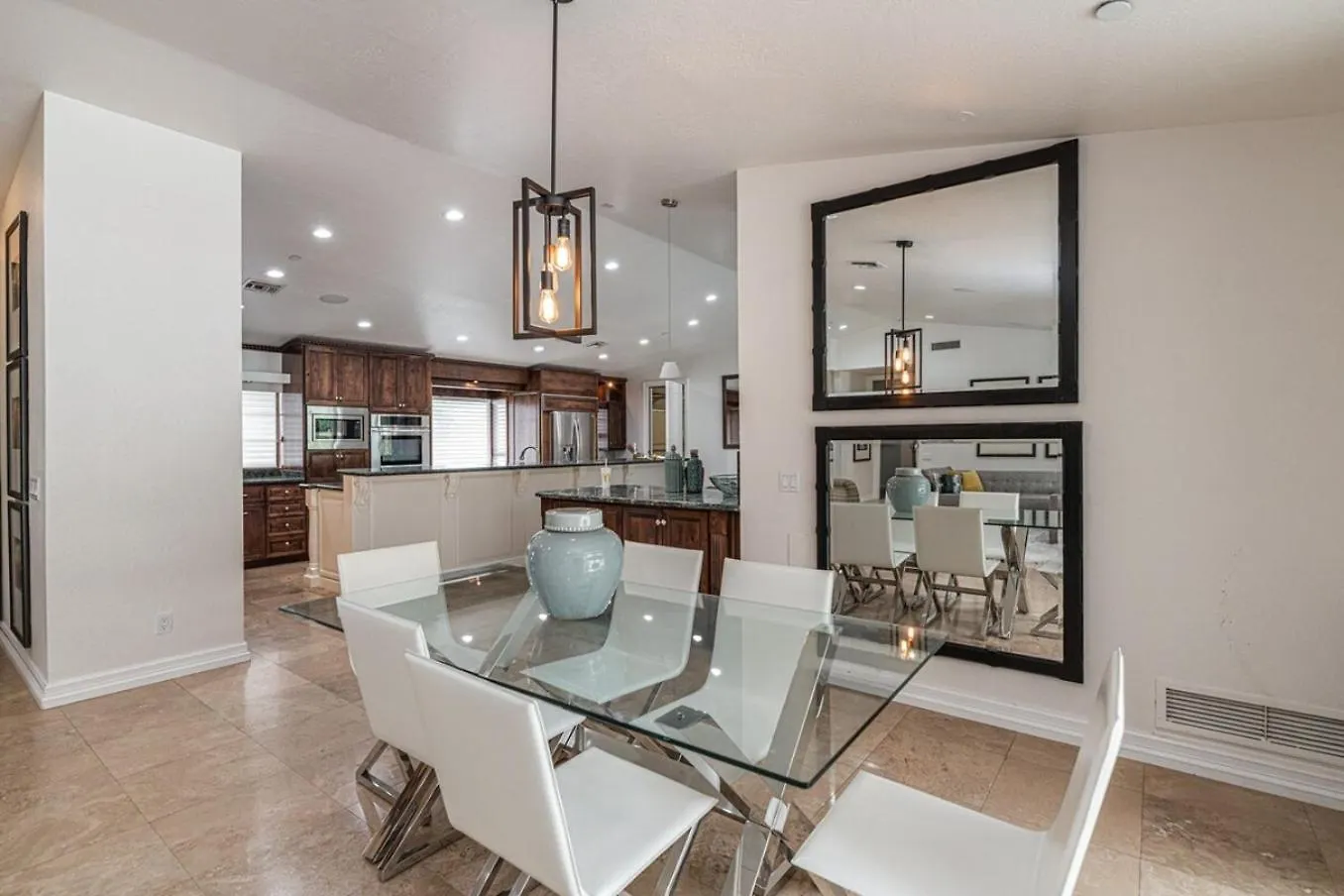 Private Executive Home, Pet Friendly, Walkable 스코 츠 데일 펜션 스코 츠 데일